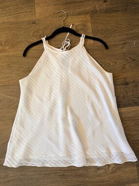 White House Black Market Flattering White Halter Swing Tank Blouse Size Medium
